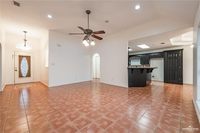 18 N 30th St in McAllen, TX - Building Photo - Building Photo