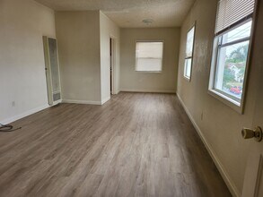578 Civic Center St in Richmond, CA - Building Photo - Building Photo