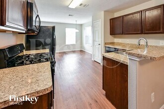 811 Sun Prairie Dr in Houston, TX - Building Photo - Building Photo