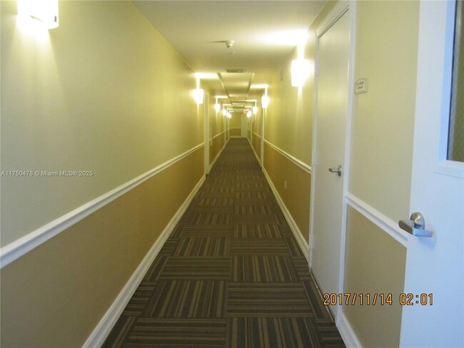 117 NW 42nd Ave, Unit 1106 in Miami, FL - Building Photo - Building Photo