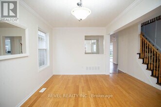 110 Hunter Way in Brantford, ON - Building Photo - Building Photo