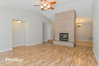 801 Anchor Dr in Henderson, NV - Foto de edificio - Building Photo