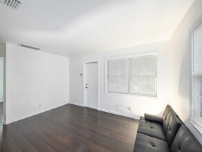 4211 12th Ave S in St. Petersburg, FL - Building Photo - Building Photo