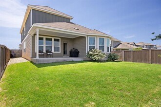 400 Turnbuckle Bnd in Leander, TX - Building Photo - Building Photo