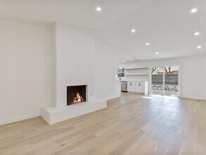 5903 Gateshead Dr in Austin, TX - Foto de edificio - Building Photo