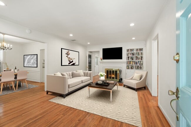property at 11861 Laurelwood Dr