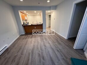 24 Queensberry St in Boston, MA - Foto de edificio - Building Photo