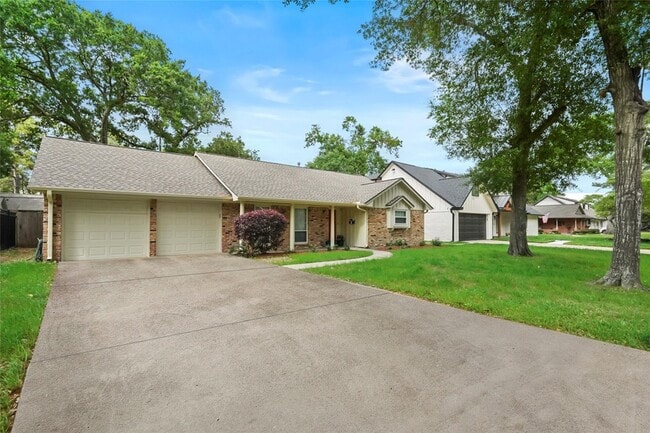 10502 Timberwood Dr in Houston, TX - Building Photo - Building Photo