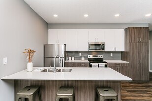 The View at Charlesworth in Edmonton, AB - Building Photo