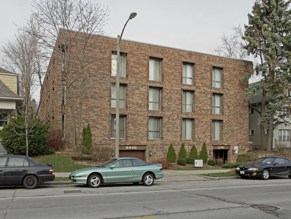 The Oakley in Milwaukee, WI - Foto de edificio