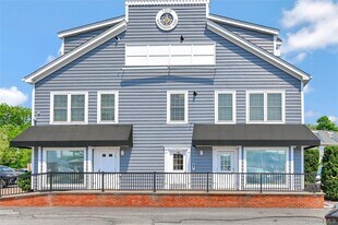 100 Mariners Way in Port Jefferson, NY - Building Photo