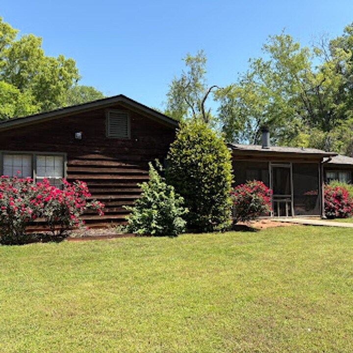 440 Yonah Ave in Athens, GA - Building Photo