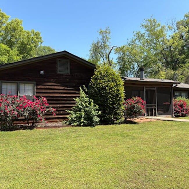 property at 440 Yonah Ave