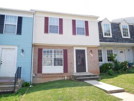 527 Mandolin Ct in Gaithersburg, MD - Building Photo