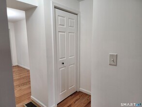 71 Towne House Rd in Hamden, CT - Building Photo - Building Photo