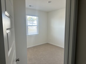 134 Oakchase Pk Ln in Hampton, GA - Building Photo - Building Photo