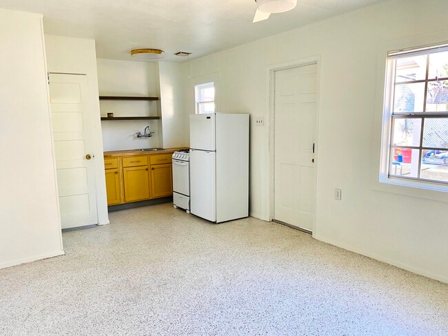 1716 E Earll Dr, Unit 1716 E. Earll Drive Unit