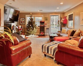 33 Central Ave in Amityville, NY - Building Photo - Building Photo