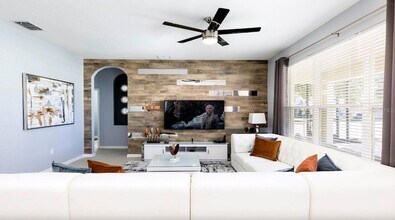 2600 Daulby St, Unit 1702 in Kissimmee, FL - Building Photo - Building Photo