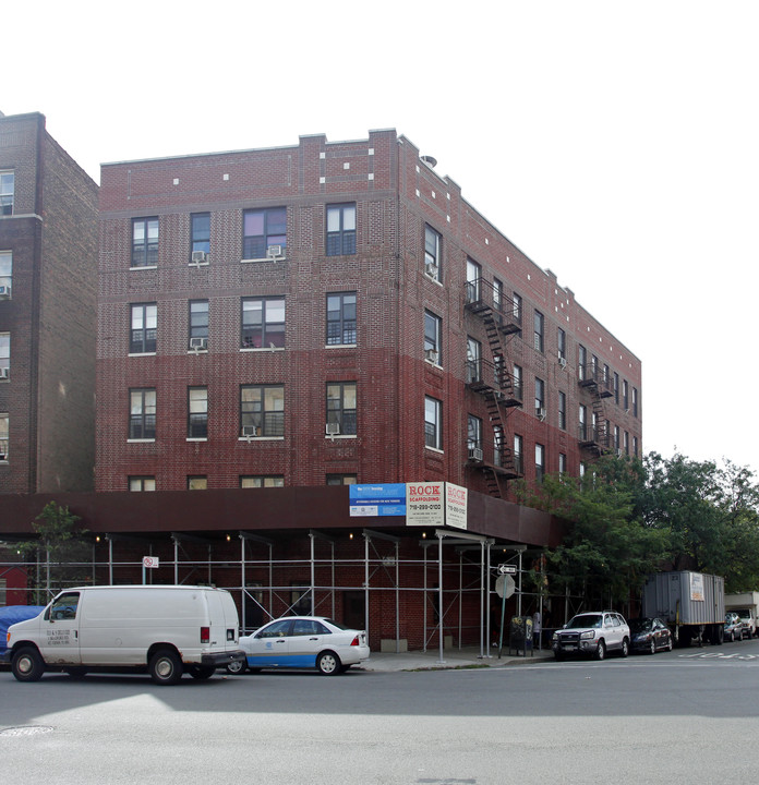 1076 Faile St in Bronx, NY - Building Photo