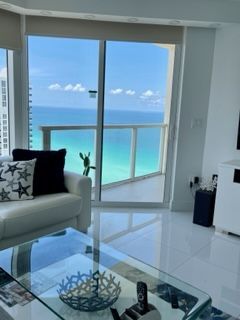 16699 Collins Ave in Sunny Isles Beach, FL - Building Photo - Building Photo