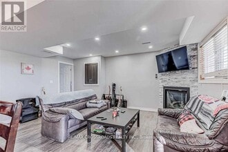 15 Niddery St in Courtice, ON - Building Photo - Building Photo