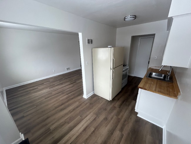 2616 Newport Ave, Unit 5 in Dayton, OH - Building Photo - Building Photo