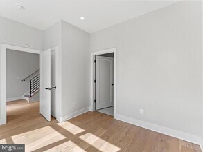 2015 Tysons Ridgeline Rd in Falls Church, VA - Building Photo - Building Photo