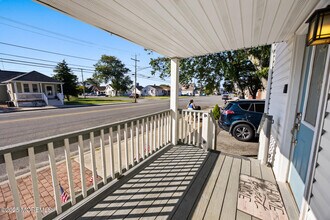 605 Ocean Gate Ave in Ocean Gate, NJ - Building Photo - Building Photo