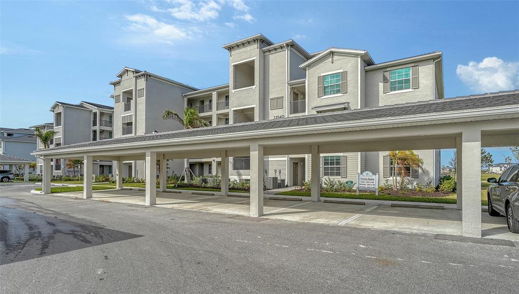 12140 Wellen Golf St in Venice, FL - Building Photo