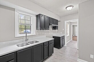 4051 Auburn Rd in Memphis, TN - Building Photo - Building Photo