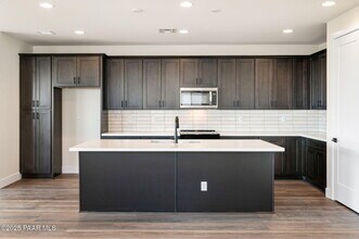 7567 Louie Ln in Prescott Valley, AZ - Building Photo - Building Photo