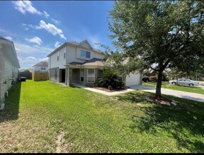 8015 Oregano Drive in Baytown, TX - Building Photo - Building Photo