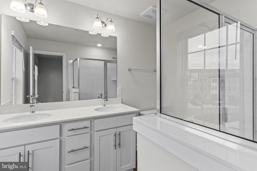 7533 Golden Halls Ter in Brandywine, MD - Building Photo