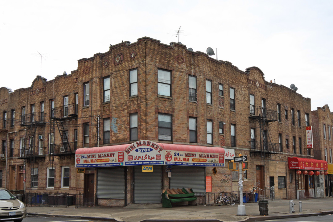 1004 57th St in Brooklyn, NY - Building Photo