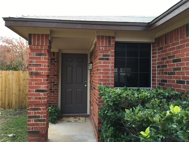 property at 1216 Brashear Ln
