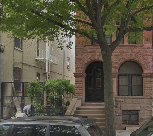 285 Dekalb Ave, Unit 1