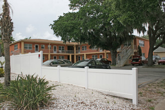 808 Grand Central St in Clearwater, FL - Building Photo - Building Photo