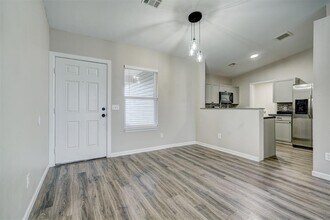 10425 Aberdeen Dr in Yukon, OK - Building Photo - Building Photo