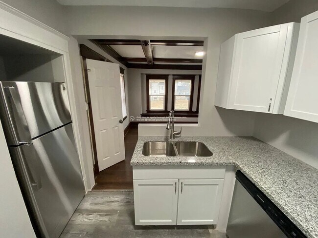 3743 Flora Ave in Kansas City, MO - Building Photo - Building Photo