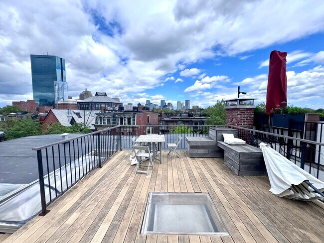192 W Brookline St, Unit 4