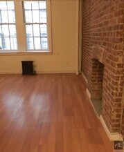 PINEAPPLE STREET in Brooklyn, NY - Building Photo - Building Photo