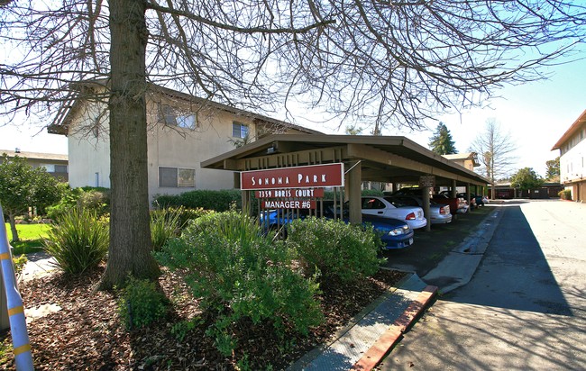 Sonoma Park Apartments in Rohnert Park, CA - Building Photo - Building Photo