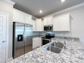 300 S F St in Pensacola, FL - Building Photo - Building Photo