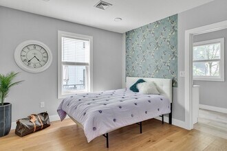 19 Plymouth St, Unit 1 in Cambridge, MA - Building Photo - Building Photo