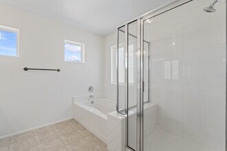 2814 Caruso Ln in Lancaster, CA - Building Photo - Building Photo