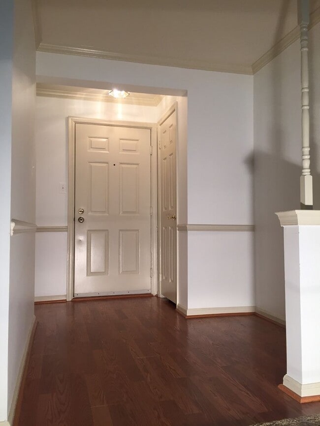 10714 Kings Riding Way in Rockville, MD - Building Photo - Building Photo
