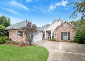 1593 Colony Ln in Zachary, LA - Building Photo