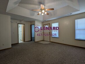 642 Morgan St in Bolivar, MO - Building Photo - Building Photo