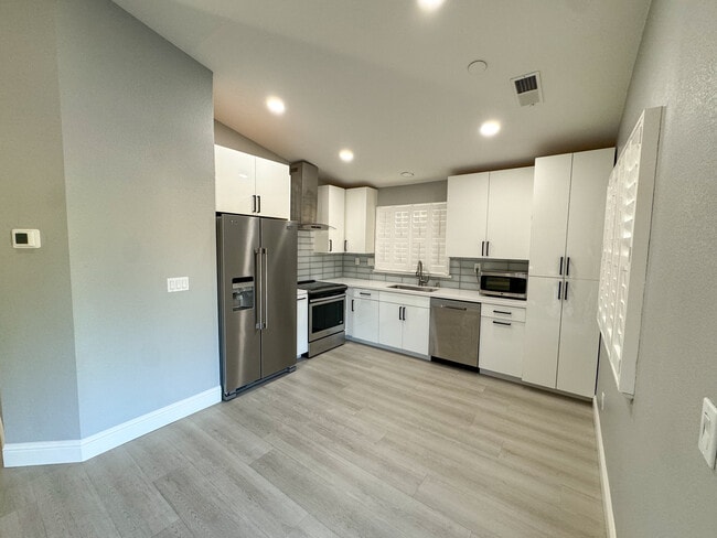 880 Arches Ct in Tracy, CA - Building Photo - Building Photo